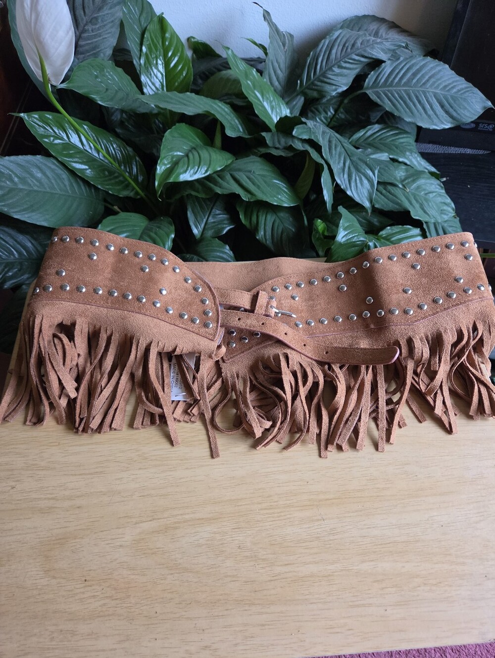 Fringed Faux Leather Studded Belt Size. L-XL 40 Inch Waist